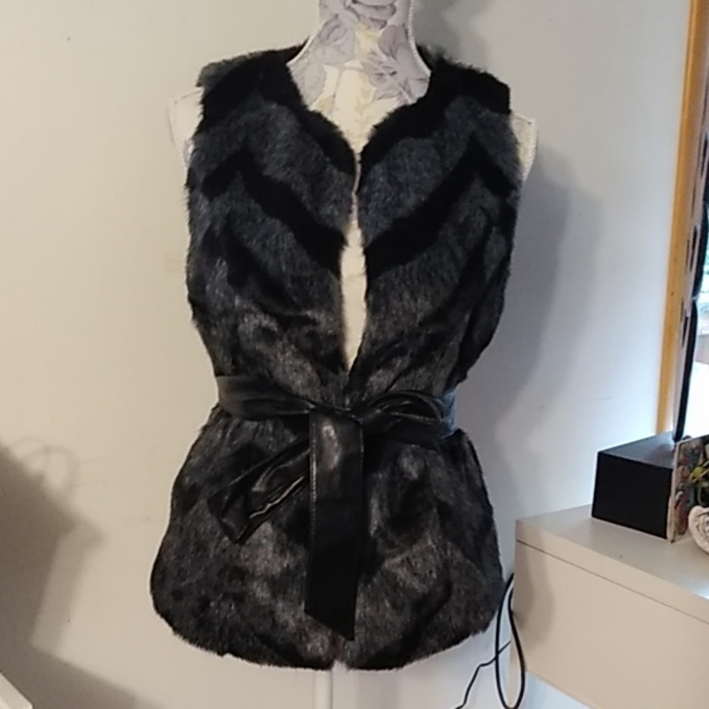 Timing Faux Fur Vest w/ Belt